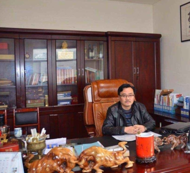 混凝土、倪文勇